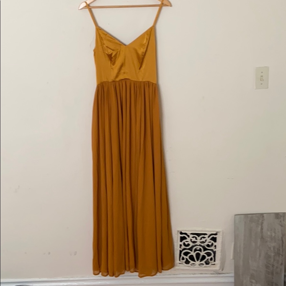 Elegant Maxi Gold Dress